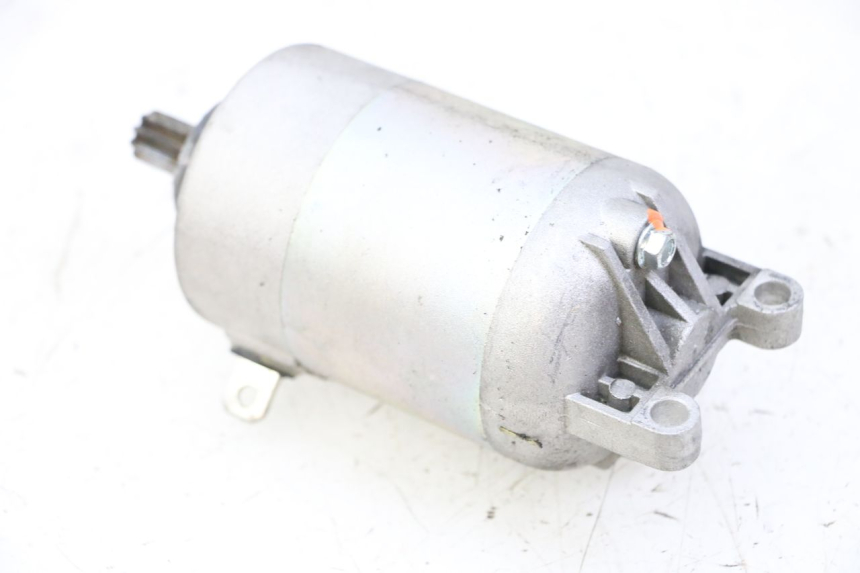 photo de STARTER YAMAHA YP MAJESTY 125 (2002 - 2006) - Component detail