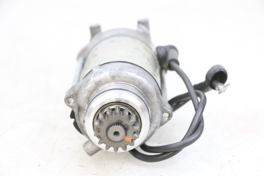 photo de STARTER KAWASAKI ZR 7 750 (1999 - 2004) - Alternative perspective