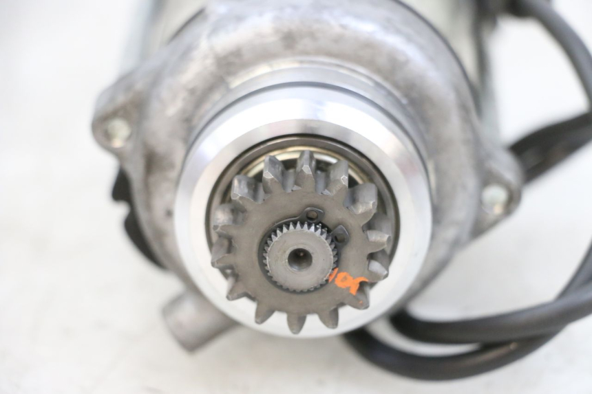 photo de STARTER KAWASAKI ZR 7 750 (1999 - 2004) - Technical close-up