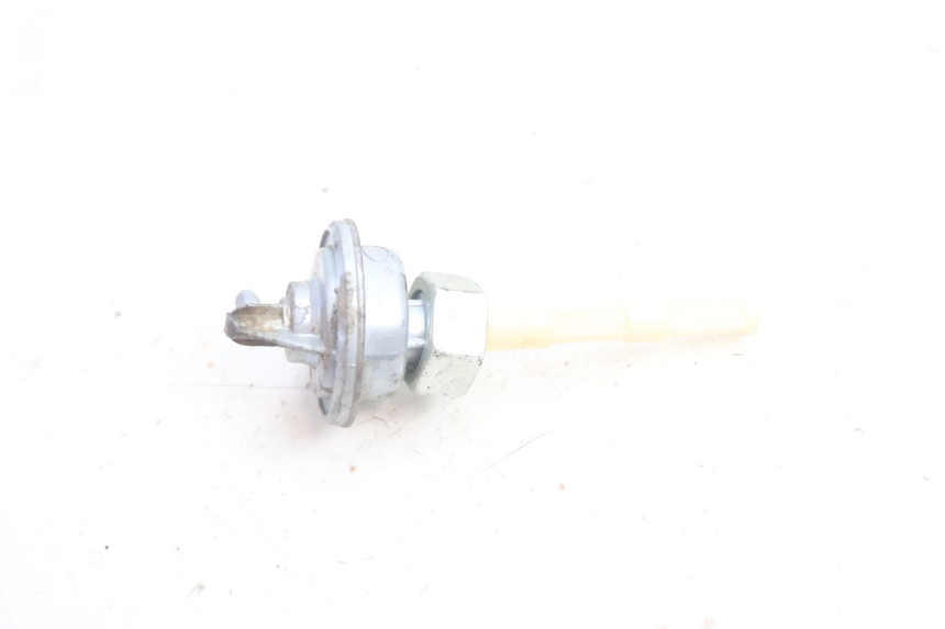 photo de FUEL TANK VALVE KYMCO AGILITY FR 2T 50 (2012 - 2017) - Zoom on usage condition