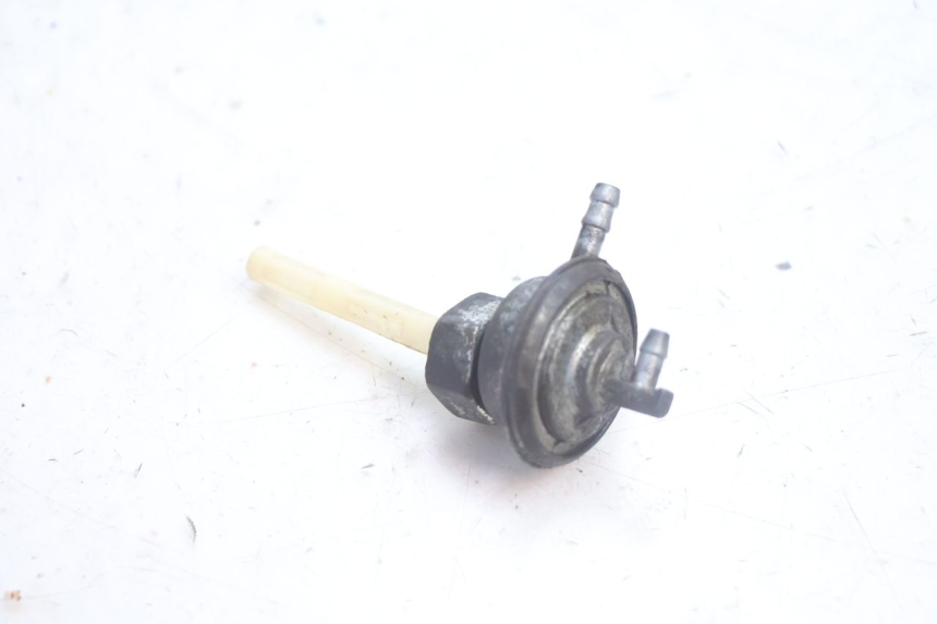 photo de FUEL TANK VALVE CF MOTO E-CHARM 125 (2005 - 2008) - Zoom on usage condition
