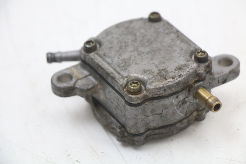 photo de FUEL TANK VENT HONDA FES PANTHEON 2T 125 (1998 - 2002) - Alternative perspective