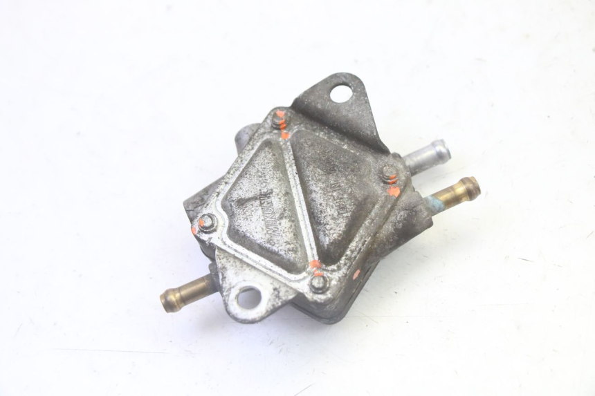 photo de FUEL TANK VALVE DAELIM HISTORY 125 (2001 - 2002) - Alternative perspective