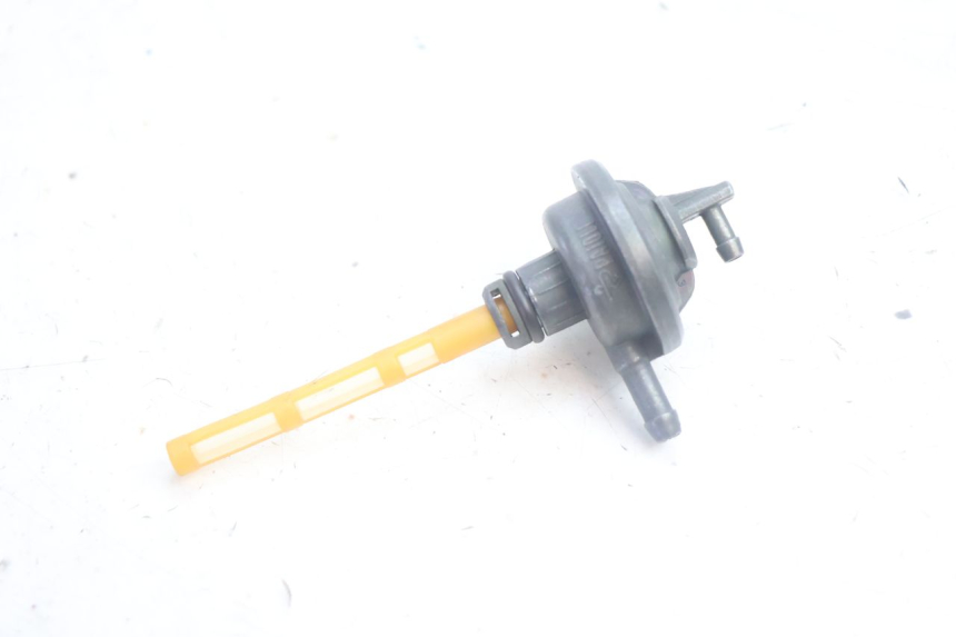photo de FUEL TANK VALVE MBK MACH G AC 50 (2002 - 2014) - Zoom on usage condition