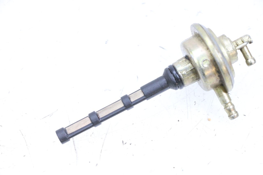 photo de FUEL TANK VALVE YAMAHA NEO'S NEOS 2T 50 (1998 - 2007) - Zoom on usage condition