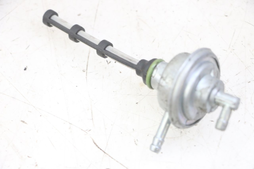 photo de FUEL TANK VENT PIAGGIO NEW TYPHOON 50 (2018 - 2021) - Zoom on usage condition
