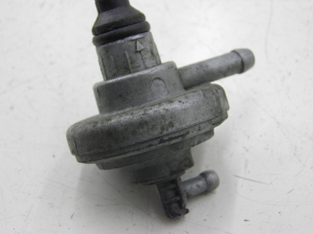 photo de FUEL TANK VALVE PIAGGIO ZIP 4T 50 (2001 - 2008) - Main view