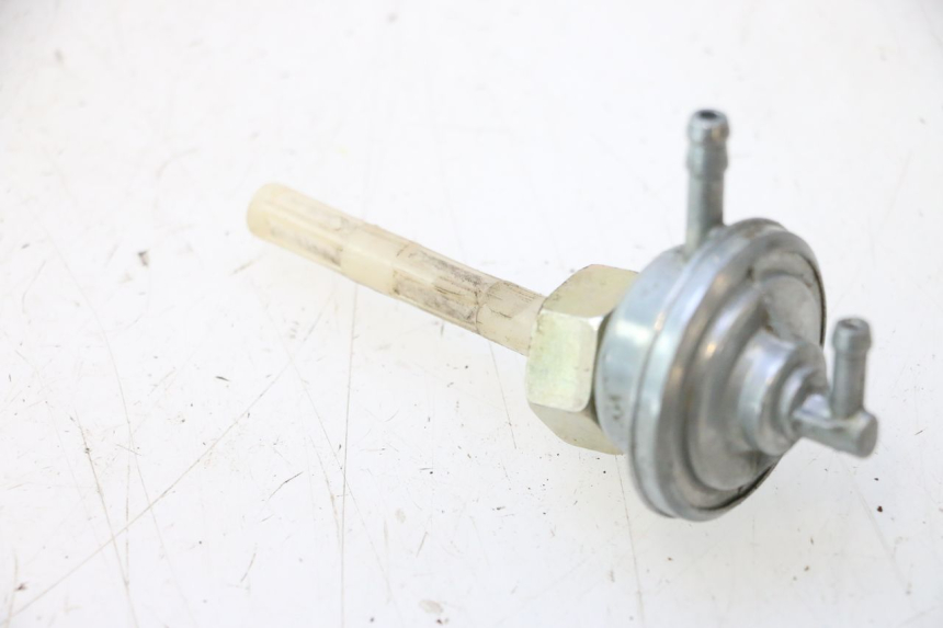 photo de FUEL TANK VALVE LAZIO RENO 50 (2016 - 2021) - Zoom on usage condition