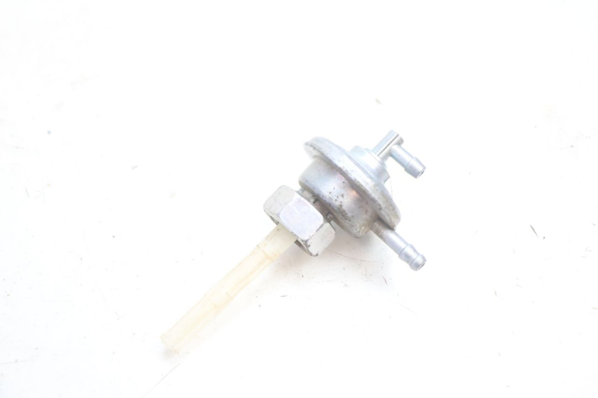 photo de FUEL TANK VALVE LAZIO RENO 50 (2016 - 2021) - Zoom on usage condition