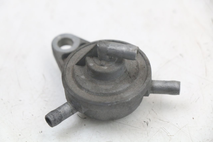 photo de FUEL TANK VALVE KYMCO SUPER 8 125 (2008 - 2015) - Component detail