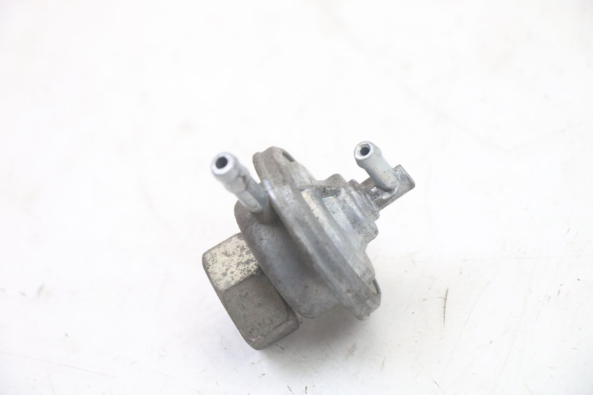 photo de FUEL TANK VALVE PEUGEOT TWEET PRO CARGO 50 (2018 - 2022) - Zoom on usage condition