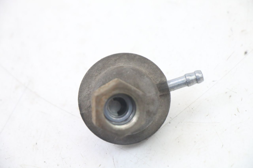 photo de FUEL TANK VALVE PEUGEOT TWEET PRO CARGO 50 (2018 - 2022) - Alternative perspective