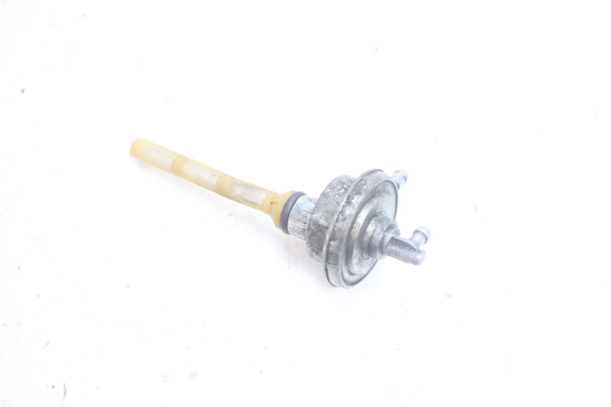 photo de FUEL TANK VALVE PEUGEOT VIVACITY 100 (1999 - 2008) - Alternative perspective