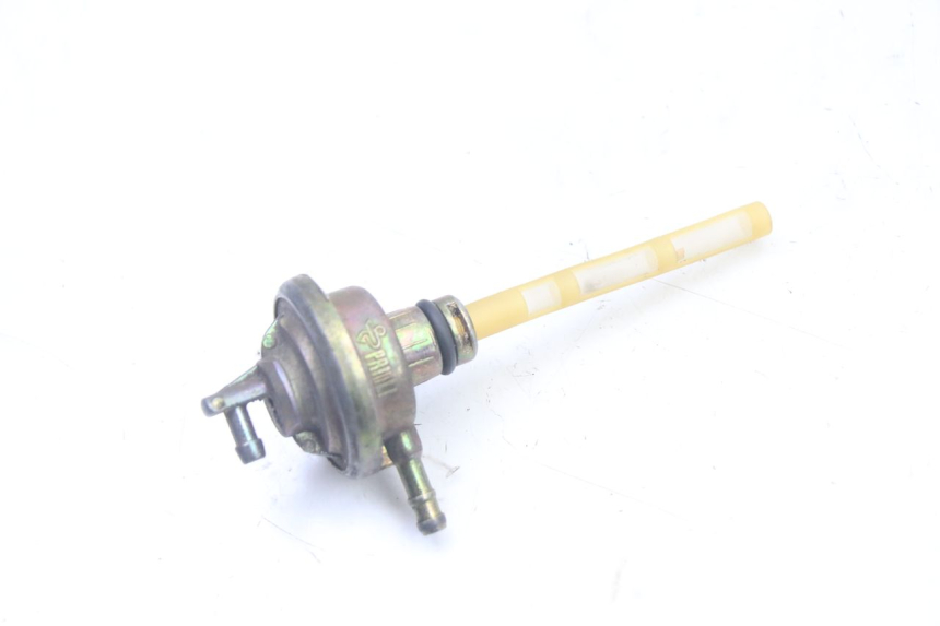 photo de FUEL TANK VALVE YAMAHA WHY 50 (1998 - 2000) - Alternative perspective