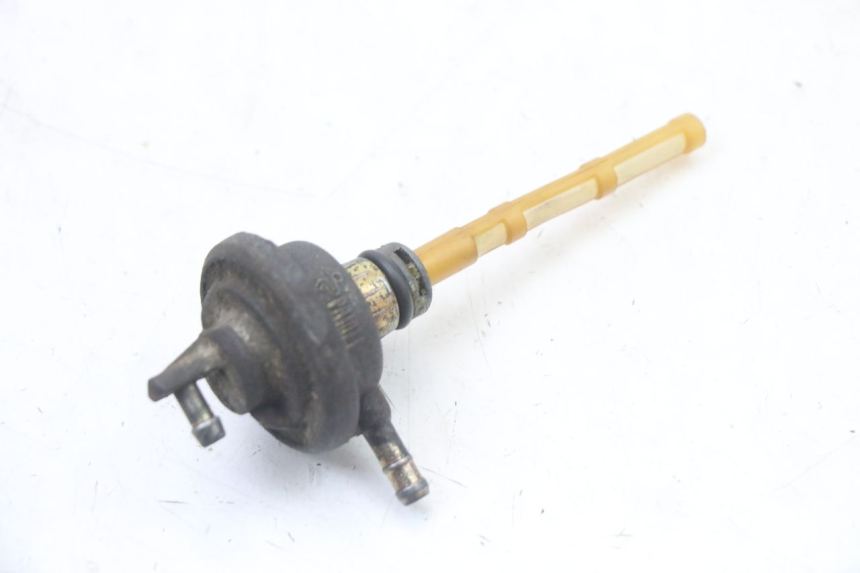 photo de FUEL TANK VALVE YAMAHA AEROX 50 (1997 - 2006) - Zoom on usage condition