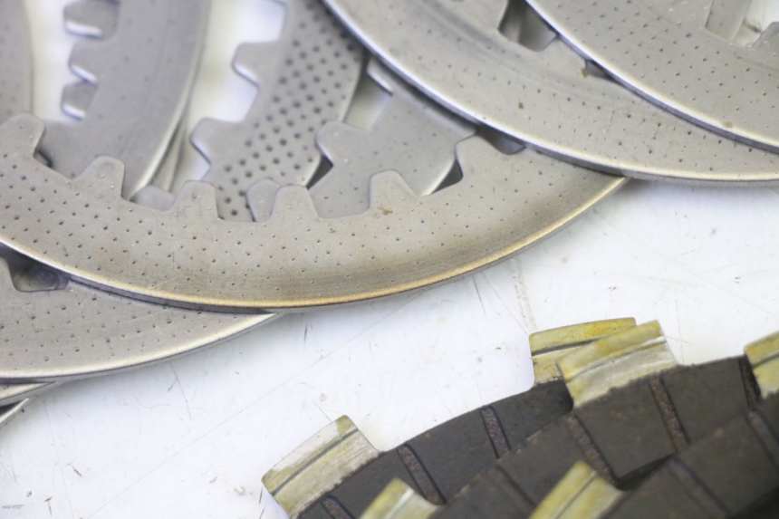 photo de CLUTCH PLATE YAMAHA FZ6 N FAZER 600 (2004 - 2006) - Zoom on usage condition