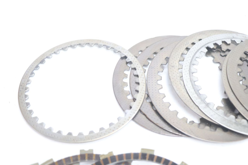 photo de CLUTCH PLATE HARLEY DAVIDSON ROAD GLIDE FLTRXSE 1920 (2018 - 2022) - Zoom on usage condition