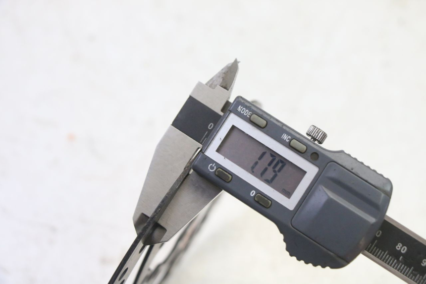 photo de REAR BRAKE DISC DUALTRON VICTOR LIMITED 1 - Alternative perspective