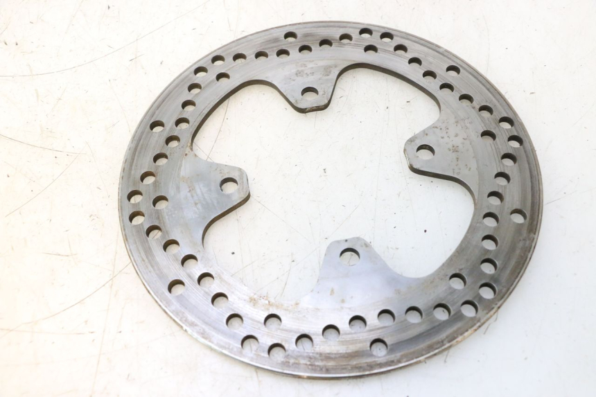 photo de REAR BRAKE DISC YAMAHA XMAX X-MAX 125 (2006 - 2009) - Technical close-up
