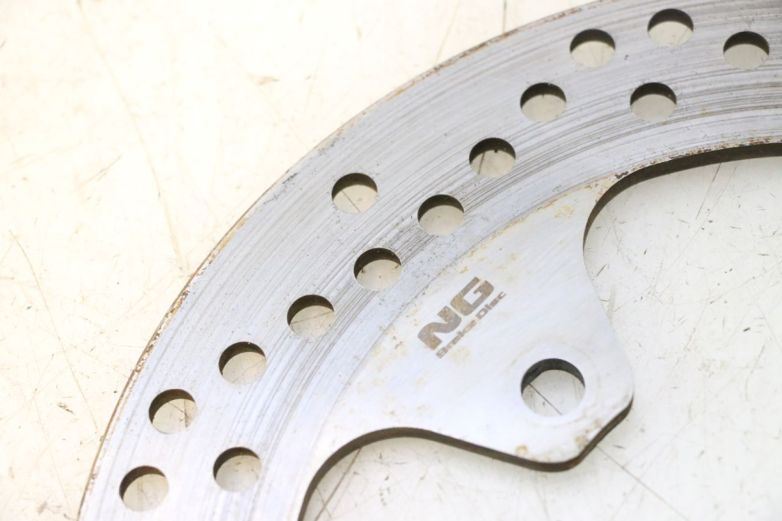 photo de REAR BRAKE DISC YAMAHA XMAX X-MAX 125 (2006 - 2009) - Surface and material condition