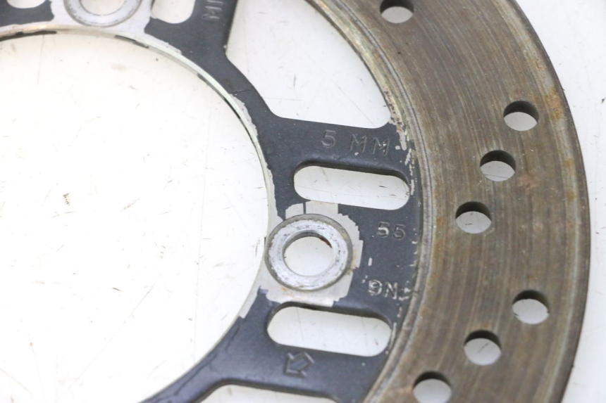 photo de REAR BRAKE DISC KAWASAKI ZZR 600 (1995 - 2004) - Technical close-up