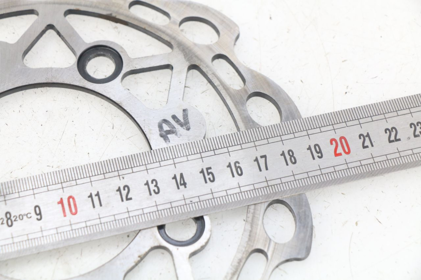 photo de FRONT BRAKE DISC LONCIN DIRT BIKE 125 - Zoom on usage condition