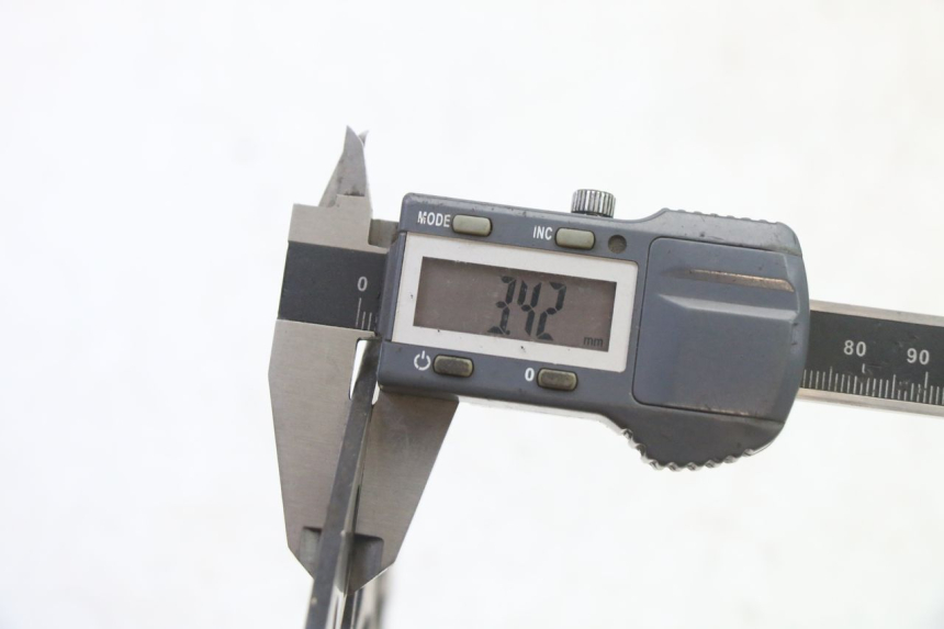 photo de FRONT BRAKE DISC APOLLO RFZ 125 - Technical close-up