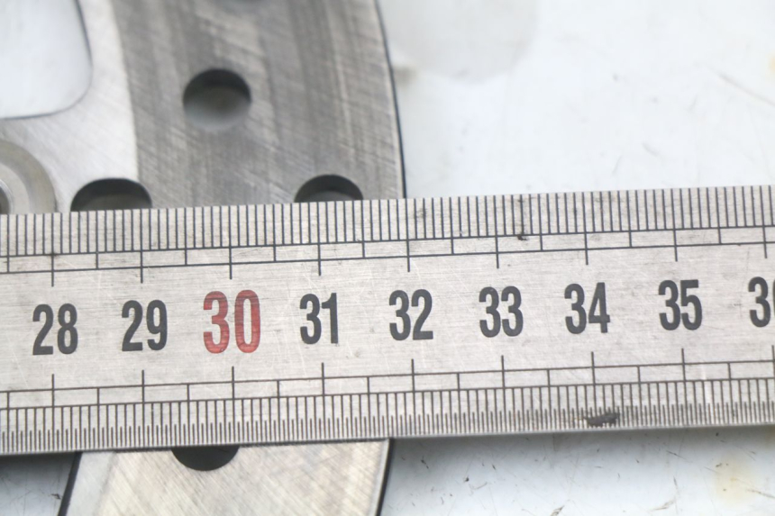 photo de FRONT BRAKE DISC ROYAL ENFIELD CONTINENTAL GT 650 (2019 - 2024) - Alternative perspective