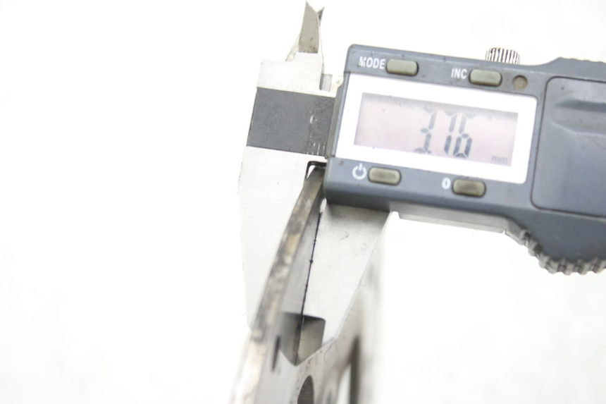 photo de FRONT BRAKE DISC PEUGEOT SATELIS 125 (2010 - 2012) - Zoom on usage condition