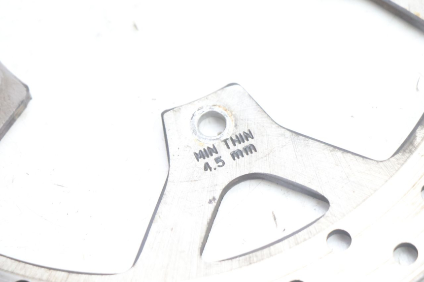photo de FRONT BRAKE DISC PEUGEOT SATELIS 125 (2006 - 2009) - Technical close-up