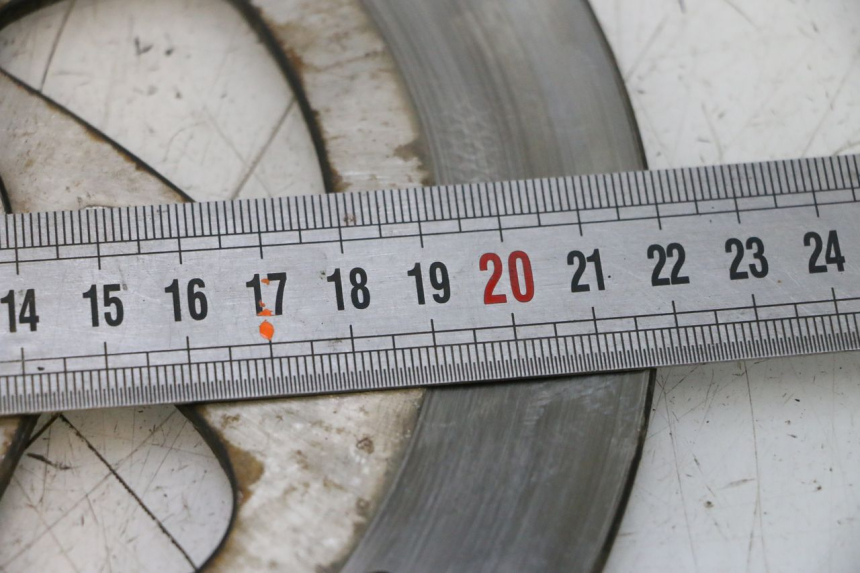 photo de FRONT BRAKE DISC APRILIA SR MOTARD 50 (2012 - 2018) - Alternative perspective