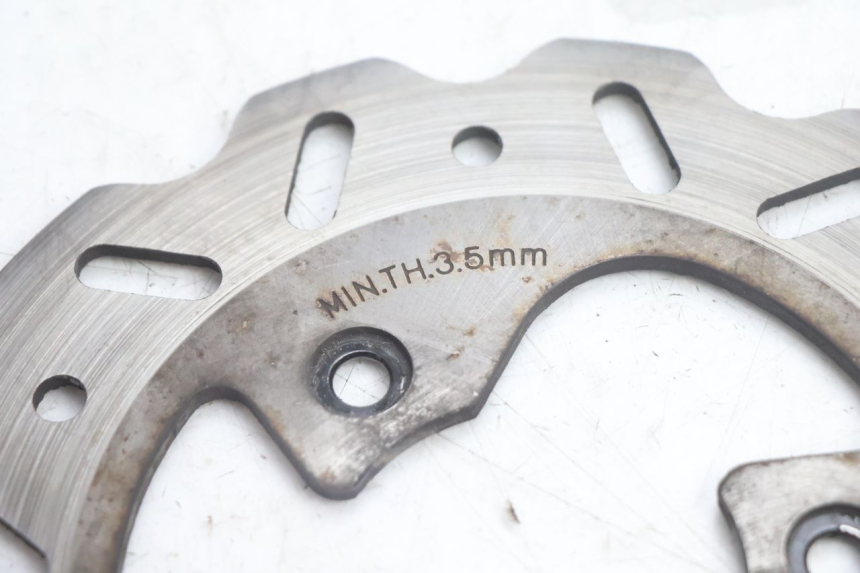 photo de FRONT BRAKE DISC PEUGEOT STREETZONE NAKED 2T 50 (2014 - 2018) - Technical close-up