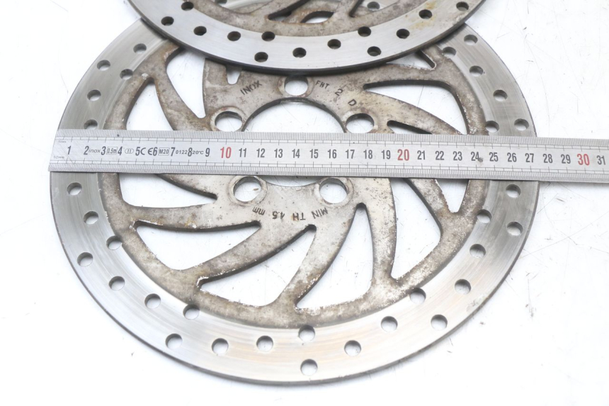 photo de FRONT BRAKE DISC PIAGGIO X10 125 (2012 - 2017) - Zoom on usage condition