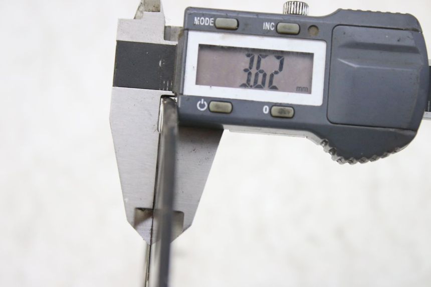 photo de FRONT BRAKE DISC ZHEJIANG XMOTOS XB-81 50 - Zoom on usage condition