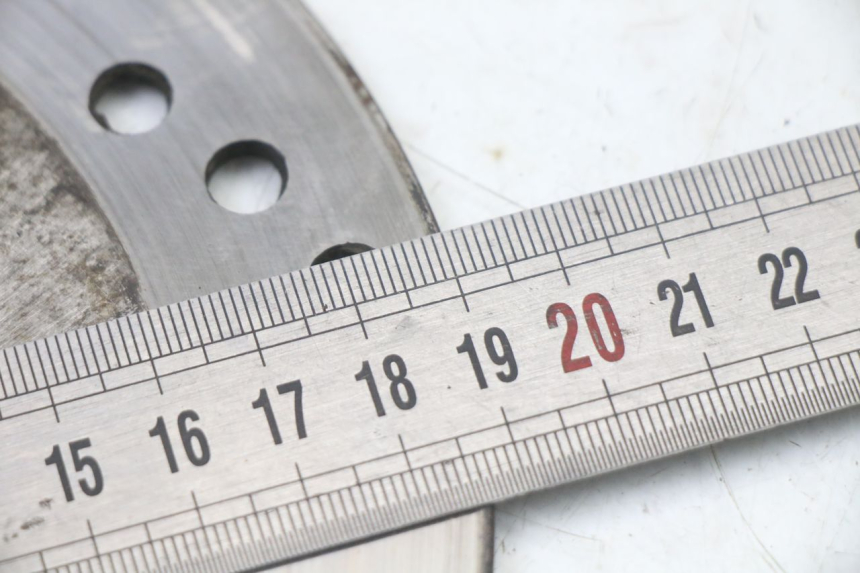 photo de FRONT BRAKE DISC YAMAHA AEROX 50 (1997 - 2006) - Alternative perspective