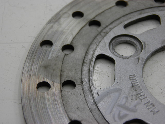 photo de FRONT BRAKE DISC ZNEN ZN50QT-Q 50 (2010 - 2012) - Zoom on usage condition