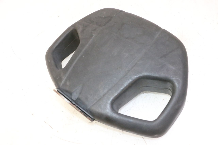photo de BACKREST SUZUKI BURGMAN 125 (2007 - 2014) - Zoom on usage condition