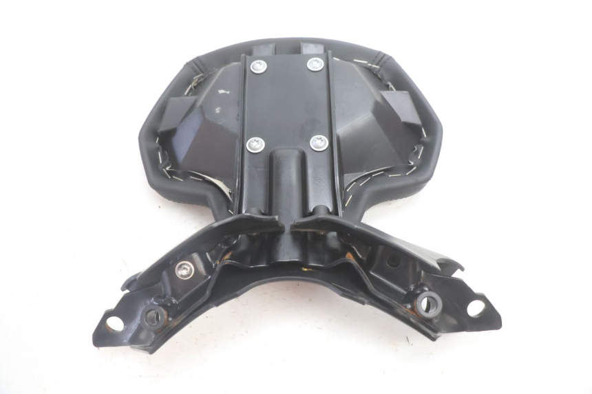 photo de BACKREST BMW C SPORT 650 (2015 - 2021) - Surface and material condition