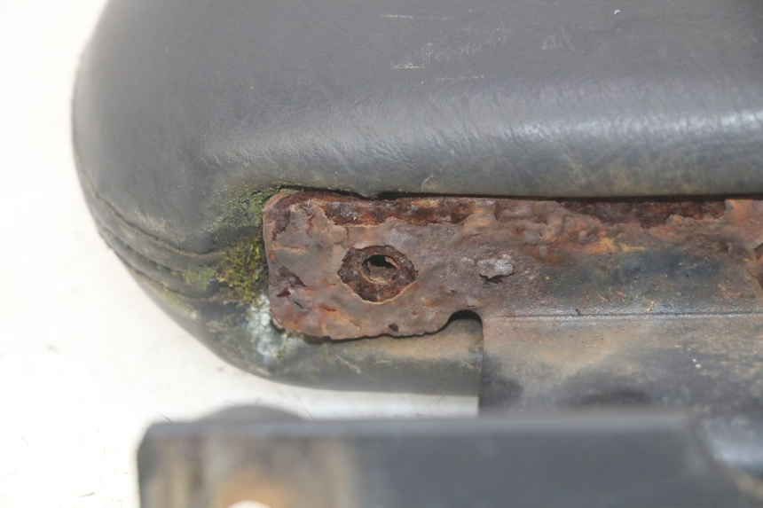 photo de BACKREST PEUGEOT ELYSTAR 50 (2002 - 2014) - Alternative perspective