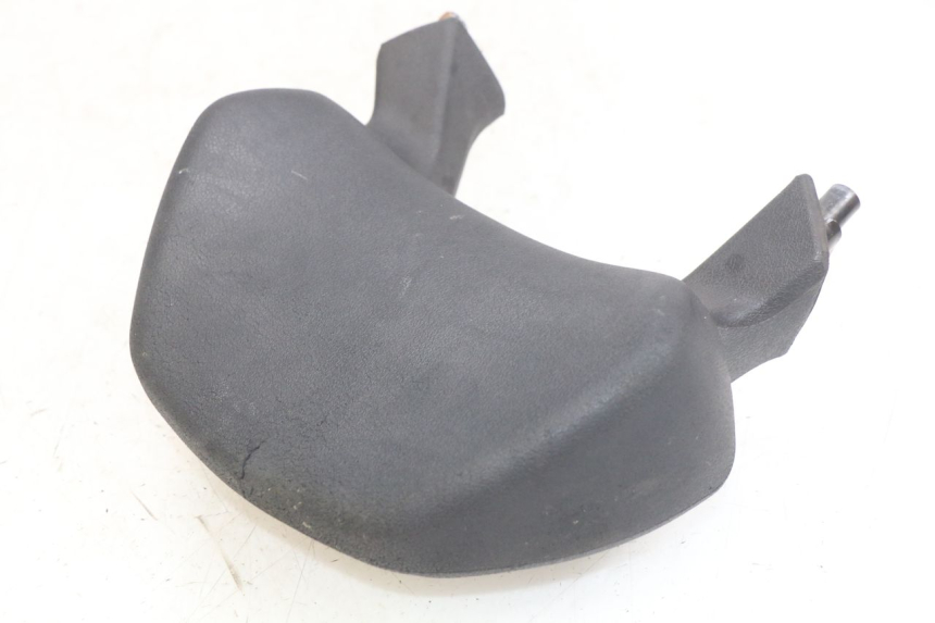 photo de BACKREST SYM GTS EFI 125 (2012 - 2016) - Technical close-up