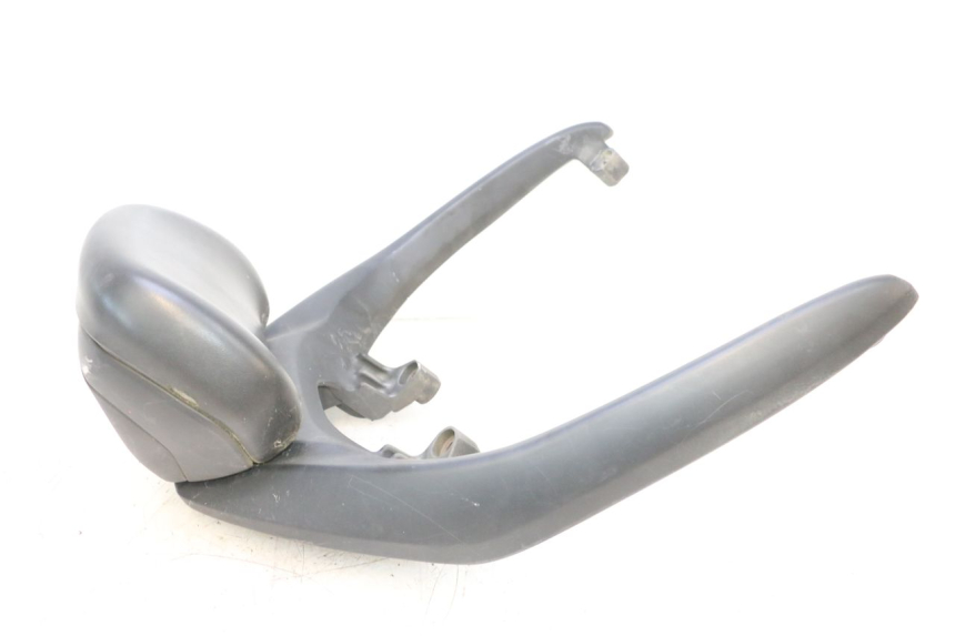 photo de BACKREST SYM GTS EVO 125 (2009 - 2013) - Zoom on usage condition