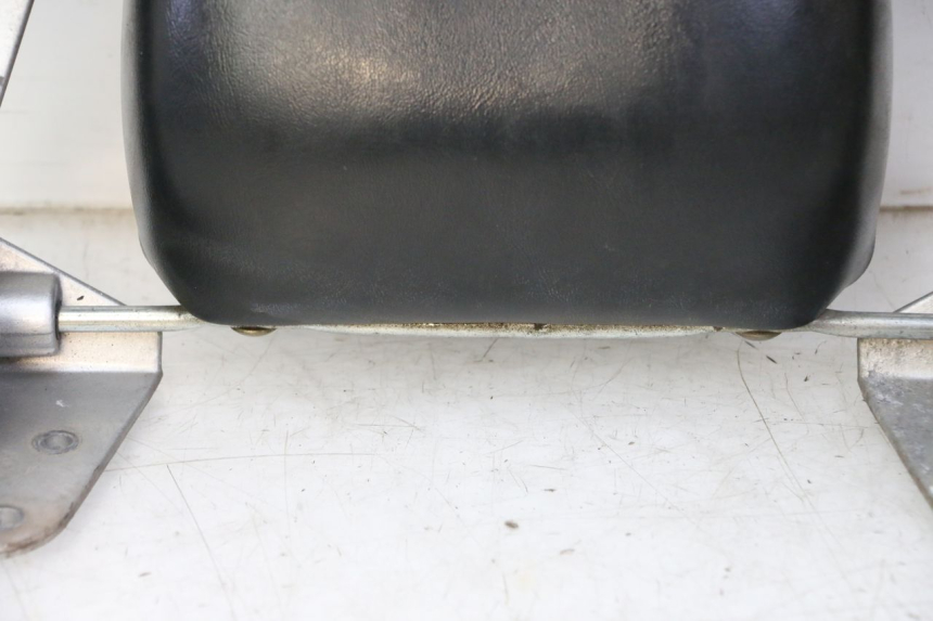 photo de SEAT COWL DAELIM HISTORY 125 (2001 - 2002) - Distinctive features