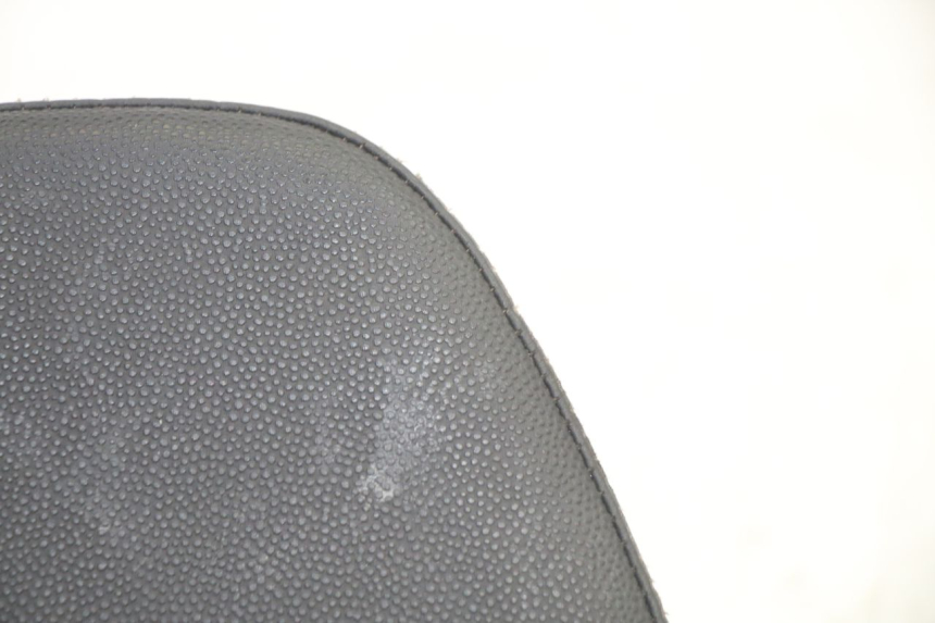 photo de BACKREST PIAGGIO MP3 125 (2006 - 2014) - Zoom on usage condition