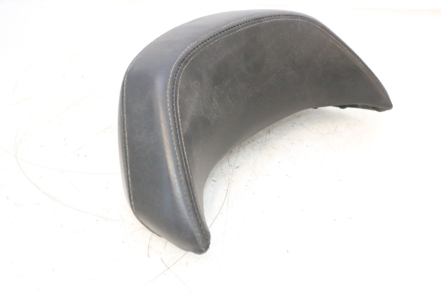 photo de BACKREST PEUGEOT SATELIS COMPRESSOR K15 125 (2006 - 2009) - Fixing points details