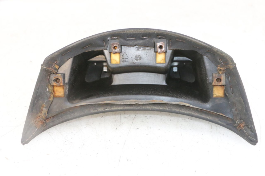 photo de BACKREST PEUGEOT SATELIS 125 (2013 - 2018) - Fixing points details