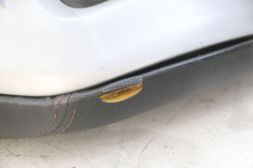 photo de SISSY BAR YAMAHA X-MAX XMAX 125 (2010 - 2013) - Technical close-up