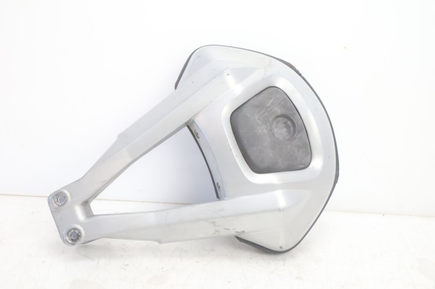 photo de SISSY BAR YAMAHA X-MAX XMAX 125 (2010 - 2013) - Surface and material condition