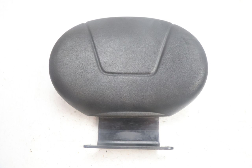 photo de BACKREST YAMAHA YP MAJESTY 125 (2002 - 2006) - Zoom on usage condition
