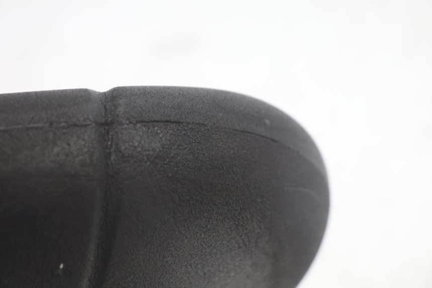 photo de BACKREST YAMAHA YP MAJESTY 125 (2002 - 2006) - Fixing points details
