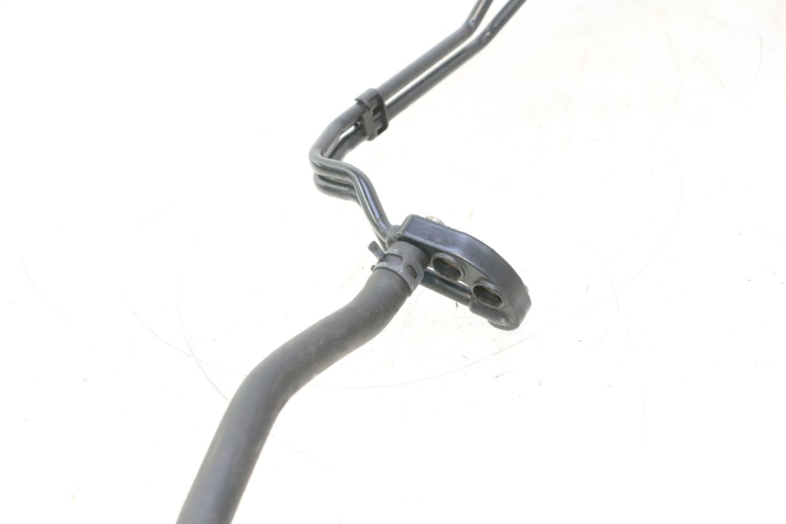 photo de OIL HOSE HARLEY DAVIDSON ROAD GLIDE FLTRXSE 1920 (2018 - 2022) - Surface and material condition